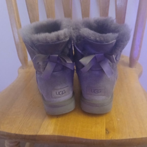 Uggs - Picture 3 of 6